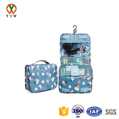 OEM factory excellent quality waterproof travel cosmetic hanging toiletry bag